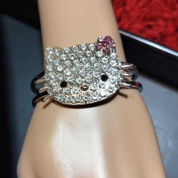 Hello Kitty Full Set kitty ❤️💋😻 - Picture 8 of 9